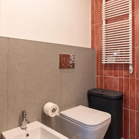 - Tiddi, Solare E Spaziosa Suite-loft Con Terrazzino ורנאצה